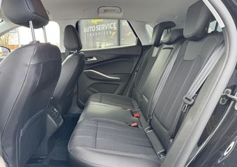 Opel Grandland 1.2 Turbo GS 2024! ! Super compleet | 1e eigenaar | Stoel en stuurverwarming | AGR stoelen | Camera | 18″ | LED