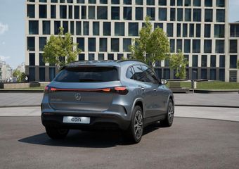 Mercedes-Benz EQA 250+ Business Solution AMG 71 kWh | Nightpakket | Premium pakket | Parkeerpakket met 360°-camera | KEYLESS-GO comfort pakket | EASY PACK achterklep | Head-up display | Dodehoekassistent | Extra USB-poorten |