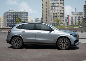 Mercedes-Benz EQA 250+ Business Solution AMG 71 kWh | Nightpakket | Premium pakket | Parkeerpakket met 360°-camera | KEYLESS-GO comfort pakket | EASY PACK achterklep | Head-up display | Dodehoekassistent | Extra USB-poorten |