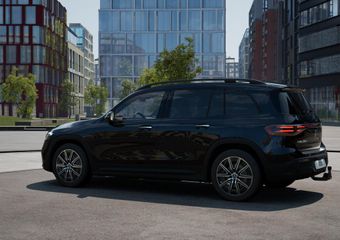 Mercedes-Benz EQB 250+ Business Solution AMG 71 kWh | Trekhaak | Nightpakket | Premium pakket | Parkeerpakket met 360°-camera | EASY PACK achterklep | Extra USB-poorten | KEYLESS-GO comfort pakket | Head-up display | Dodehoekassistent |