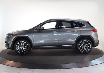 Mercedes-Benz EQA 250+ AMG Line 71 kWh | Panoramaschuifdak | Sfeerverlichting | Keyless go | 360 camera | EASYPACK-achterklep | Stoelverwarming |