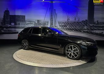 BMW 5-SERIE Touring 520i High Executive M-Pakket *Camera*Leer*