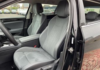 Volkswagen PASSAT Variant 1.5 eTSI Business | Trekhaak | ERGO | ACC |