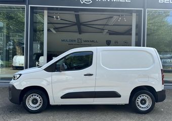 Citroen BERLINGO L1 1.5 BlueHDI 100pk | GEEN BPM | Climate control | Keyless entry | Multimedia | Apple Carplay | Android Auto| Draadloze telefoonlader | DAB+ | Achteruitrijcamera | Parkeersensoren achter | Trekhaak voorbereiding | Reservewiel | van ¤22.578 voor ¤19.495 |