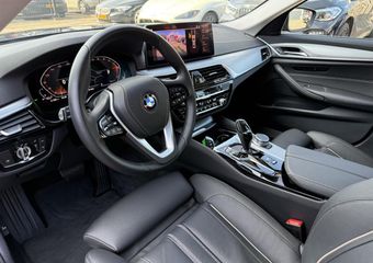 BMW 5-SERIE 520i Comfort Org.NL/zetels/Camera/LED