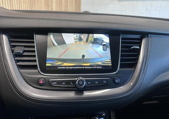 Opel Grandland X 1.2 Turbo Business Executive
