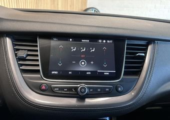 Opel Grandland X 1.2 Turbo Business Executive
