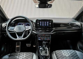 Volkswagen T-Roc 1.5 TSI R-Line Beats|Navi|ACC|Pano|Trekhaak ASCOT