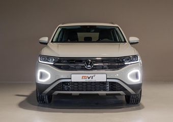 Volkswagen T-Roc 1.5 TSI Life Edition / 150pk / Achteruitrijcamera / Cruise / Apple Carplay