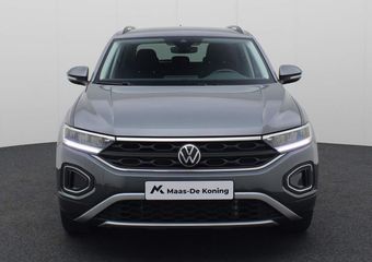 Volkswagen T-Roc 1.5 TSI 150PK Life DSG automaat | Navigatie | Apple Carplay | Parkeersensoren | Stoelverwarming |  Fabrieksgarantie tot maart 2026 of 100.000km