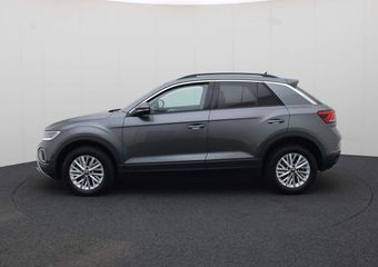 Volkswagen T-Roc 1.5 TSI 150PK Life DSG automaat | Navigatie | Apple Carplay | Parkeersensoren | Stoelverwarming |  Fabrieksgarantie tot maart 2026 of 100.000km