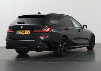 BMW 3-SERIE Touring M340i xDrive High Executive | M-Sport | Adaptief Onderstel | Trekhaak Ele.wegklapbaar | Ele.verstelbare stoelen + Geheugen | Harman/Kardon Audio | Camera | Panoramadak | Adaptieve Cruise Control |