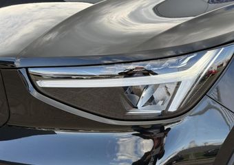 Volvo C40 Single Motor Plus 69 kWh | Blis | Adaptieve Cruise controle | Stuur + Stuur verwarming | Warmtepomp | Keyless | Camera |