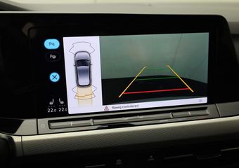 Volkswagen GOLF 1.5 TSI 130PK Move DSG automaat | Trekhaak Navigatie |  Achteruitrijcamera | All-Season banden |