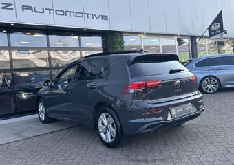 Volkswagen GOLF 1.5 eTSI DSG Life | Pano | Camera | Drive Assit