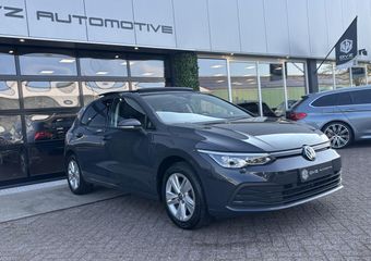 Volkswagen GOLF 1.5 eTSI DSG Life | Pano | Camera | Drive Assit