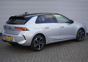 Opel ASTRA 1.2 Turbo 130pk GS / Camera / Stoel- en stuurverwarming / AGR