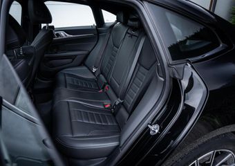 BMW 4-SERIE Gran Coupé 420i M-Sport I Schuifdak I Leder I Camera I NL-auto I 1e-eig. I Dealer-onderhouden
