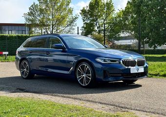 BMW 5-SERIE Touring 530e Business Edition Plus | Head Up | Pano | Laser | 360°