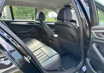 BMW 5-SERIE Touring 530e Business Edition Plus | Camera | Trekhaak