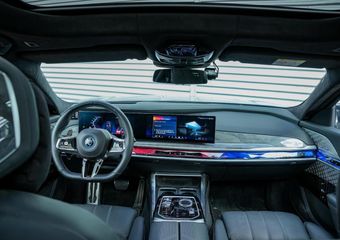 BMW 7-SERIE M760e xDrive Carbon 22″ Velgen FireTV Ambient Softclose FULL OPTION! Trekhaak