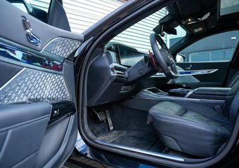 BMW 7-SERIE M760e xDrive Carbon 22″ Velgen FireTV Ambient Softclose FULL OPTION! Trekhaak