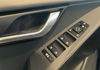 KIA e-Niro EV Air 64.8 kWh | NIEUWE AUTO | SNEL RIJDEN! | Parkeercamera | Navigatie | Climatronic | AndroidAuto / Apple Carplay | Leder |