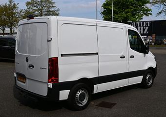 Mercedes-Benz SPRINTER 214 CDI L1H1 MBUX navigatie met camera, Standkachel, Trekhaak