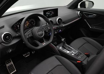 Audi Q2 35 TFSI 150 pk S Edition / S-Line | Panoramadak | Achteruitrijcamera | Navigatie | Stoelverwarming