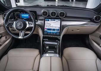 Mercedes-Benz C-KLASSE Estate 180 Luxury Line | Panoramaschuifdak | Getint glas | Elec verstelbare stoelen incl geheugen | Premium sfeerverlichting