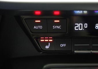 Audi A3 SPORTBACK 40 TFSIe 150kW/204PK S Line ext. · Drive select · Navigatie · Camera + Parkeersensoren