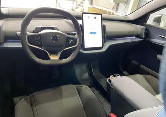 Volvo EX30 Single Motor Extended Range Ultra 69 kWh | Stoel+Stuurverwarming | 20 Inch | Getint Glas | Panoramadak | harman/kardon