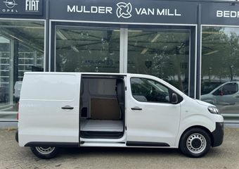 Citroen ë-Jumpy L2 50 kWh 136pk AUTOMAAT | ACTIE op = op! | 230 km WLTP | NAVI | Multimedia | Apple Carplay | Android Auto | Parkeersensoren achter | Bestuurdersstoel comfort | Bank voorpassagiers met opbergruimte| ECall pakket met geprogrammeerd voorverwarmen | Laadkabe