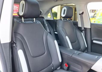 Smart #1 Premium 66 kWh | Panoramadak | Adaptieve cruise control | Beats Audio |  360° Camera |  Elektrisch Verstelbare Voorstoelen | Sfeerverlichting | Stuurwielverwarming | Stoelverwarming | Keyless entry | Elektrische achterklep