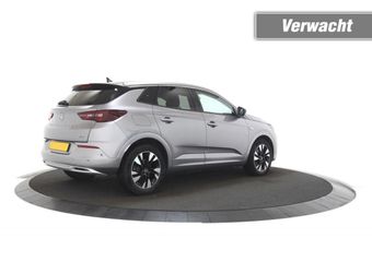 Opel Grandland 1.6 Turbo Hybrid / Camera / Ad. Cruise / Stuurverwarming / LED