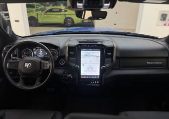 Dodge RAM PICKUP 1500 5.7 V8 4×4 Crew Cab Big Horn 6 ZITS!