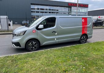Renault TRAFIC E-Tech Exclusive Red L2 H1, Airco, Nav, Camera
