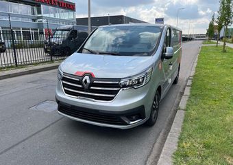Renault TRAFIC E-Tech Exclusive Red L2 H1, Airco, Nav, Camera
