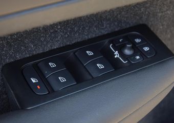 Volvo XC40 Recharge P8 AWD R-Design