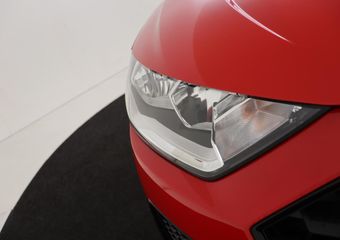 Audi A1 Sportback 25 TFSI Advanced edition | Optiekpakket zwart | Cilmate control | Sportstoelen | Privacy glass | Parkeersensoren achter