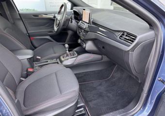 Ford FOCUS 155pk EcoBoost Hybrid ST Line X Navi Camera Digitaal Dashboard ST Dakspoiler NL-Auto 5drs