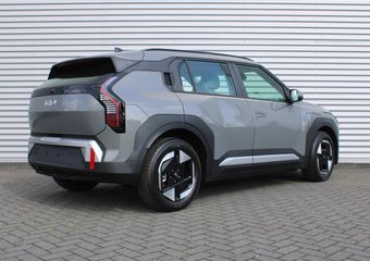 KIA EV3 Air 58.3 kWh | Direct leverbaar | Hoge korting | Nu met gratis 19” lichtmetalen velgen |
