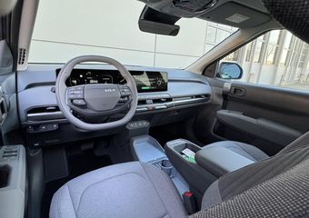 KIA EV3 Air 58.3 kWh | Snel leverbaar | Camera | Keyless | Adaptive Cruise | Navigatie