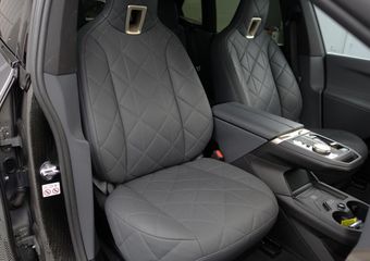 BMW iX xDrive40 Business Edition Plus 77 kWh M Gold Edition- Stoelmassage, Harman Kardon, 3D Camera, Stoelventilatie, Head Up, CoPilot Pack