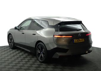BMW iX xDrive40 Business Edition Plus 77 kWh M Gold Edition- Stoelmassage, Harman Kardon, 3D Camera, Stoelventilatie, Head Up, CoPilot Pack