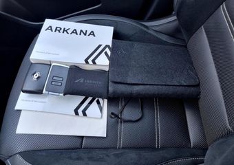 Renault Arkana 1.6 E-Tech hybrid 145 E-Tech engineered Automaat / Bose Audio / Lederen/Alcantara Bekleding / Cruise Control Adaptief / Dodehoekdetectie