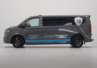 Volkswagen TRANSPORTER 2.0 TDI 110kW 150PK L2H1 Style AUT Intro rijdende demo, kilometerstand loopt op BPM vrij Operational Lease vanaf ¤ 939,-.