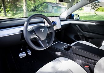 Tesla Model Y Performance AWD 75 kWh Premium Interieur