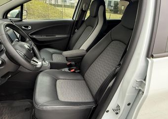 Renault ZOE R110 Intens 52 kWh Batterij koop / Climate Control / 16″ Lm velgen / Navigatie Full map / CarPlay / parkeer Sensoren achter / Privacy glas