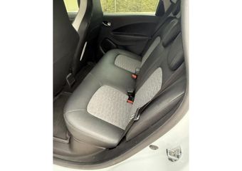 Renault ZOE R110 Intens 52 kWh Batterij koop / Climate Control / 16″ Lm velgen / Navigatie Full map / CarPlay / parkeer Sensoren achter / Privacy glas